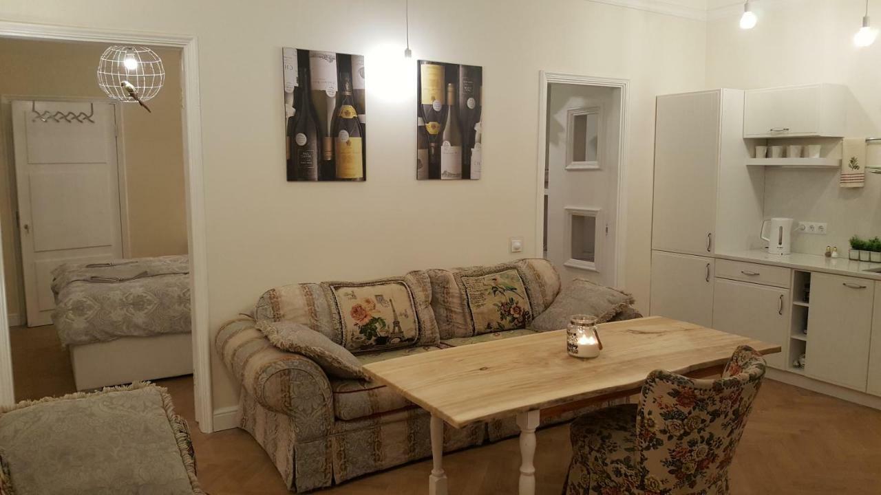 Modern History Apartment Tallinn Exterior foto