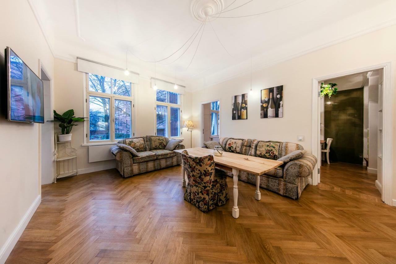 Modern History Apartment Tallinn Exterior foto