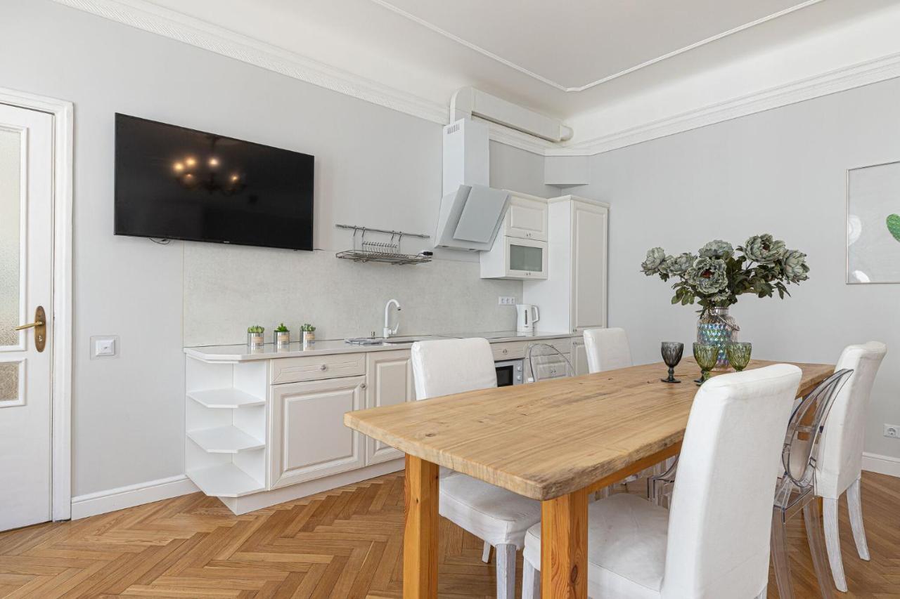 Modern History Apartment Tallinn Exterior foto