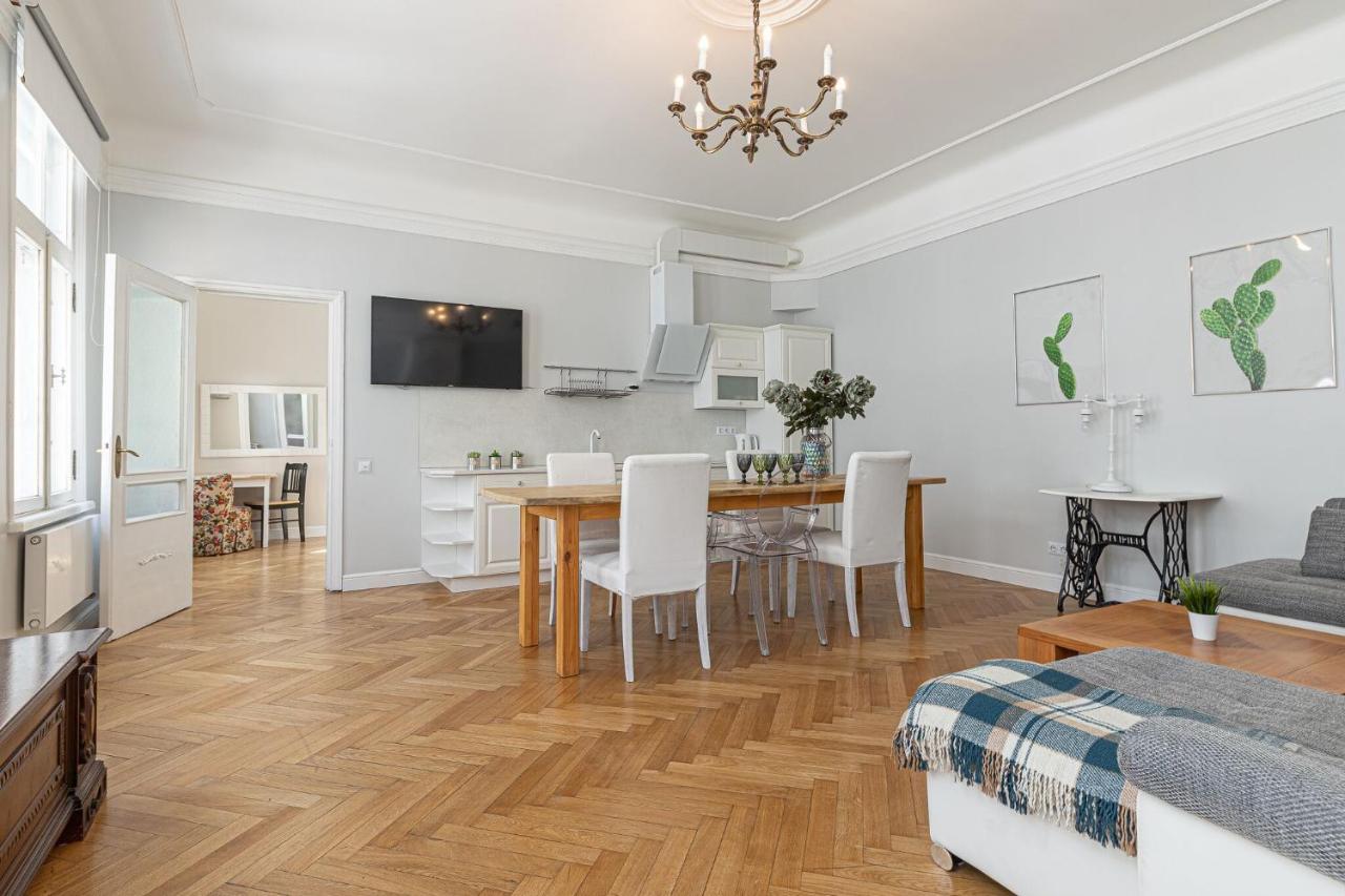 Modern History Apartment Tallinn Exterior foto